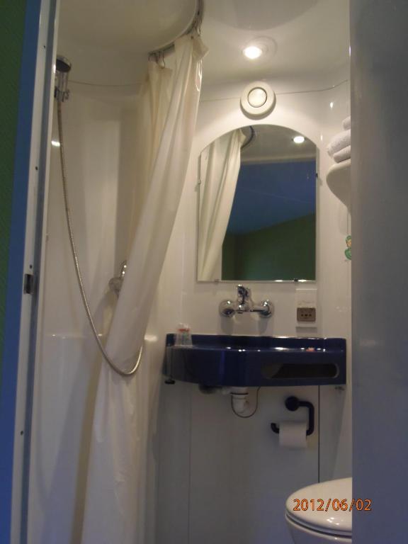 Fasthotel Geneve Gex Bilik gambar